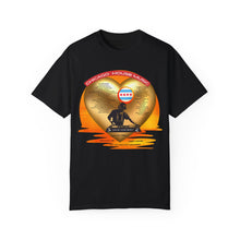 Load image into Gallery viewer, house music, chicago, chosen few djs, chicago dj, house music culture, streetwear, chicago culture, chicago fashion, chicago house music, fashion tee, frankie knuckles, jesse saunders, marshall jefferson, Farley jackmaster keith, ron hardy, steve silk hurley, chicago hoodies, graphic tee, black tee, color black
